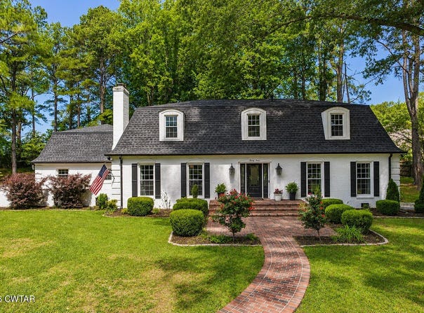 23 Fairfield Place, Jackson, TN 38305