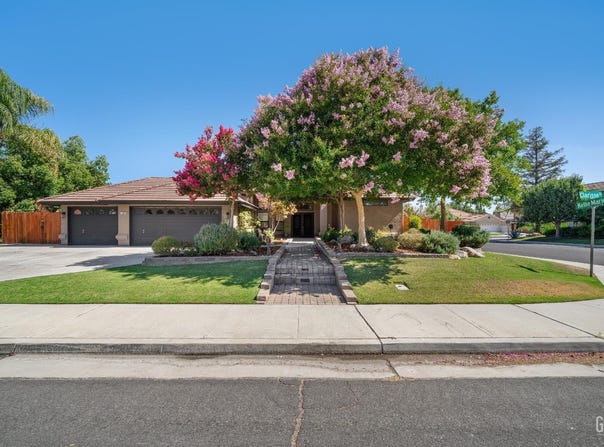 15502 Clarisse Street, Bakersfield, CA 93314
