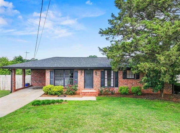 617 Lakeview Drive, Monroe, GA 30656