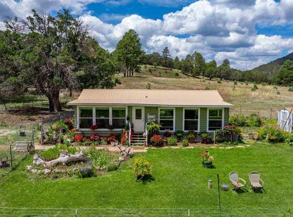 1752 Rio Penasco Rd, Mayhill, NM 88339-0000