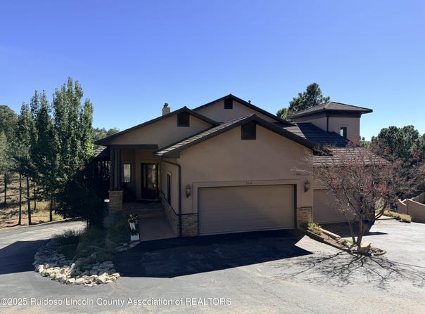 105 Racquet Place, Ruidoso, NM 88345