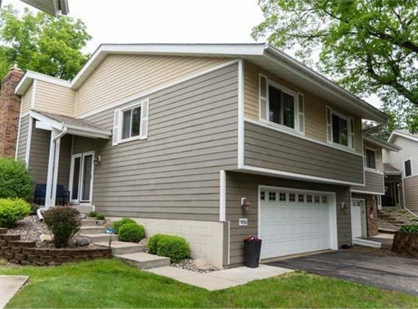 9826 Brighton Lane, Eden Prairie, MN 55347