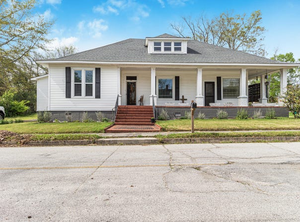 208 W W. Hall Street, Thomson, GA 30824