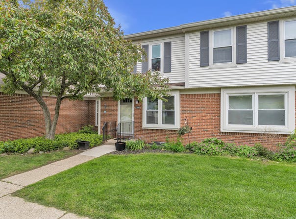 2840 Bombridge Court, Ann Arbor, MI 48104