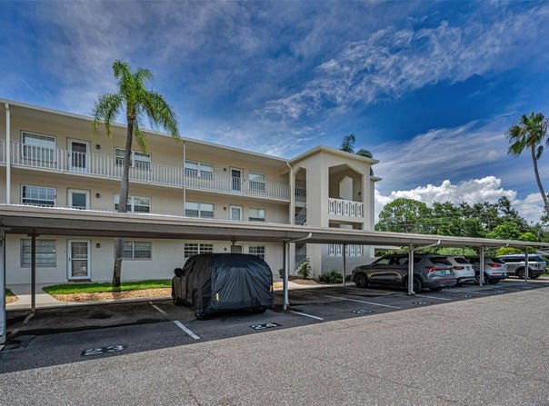 970 VIRGINIA STREET, DUNEDIN, FL 34698