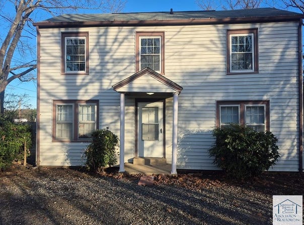 12 Blackfeather Trail, Ridgeway, VA 24148