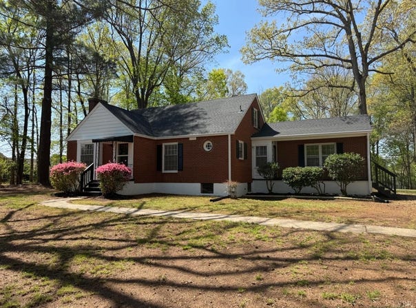 407 Old Graves Mill Road, Lynchburg, VA 24502