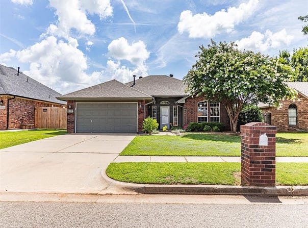 9504 S Bryant Terrace, Moore, OK 73160