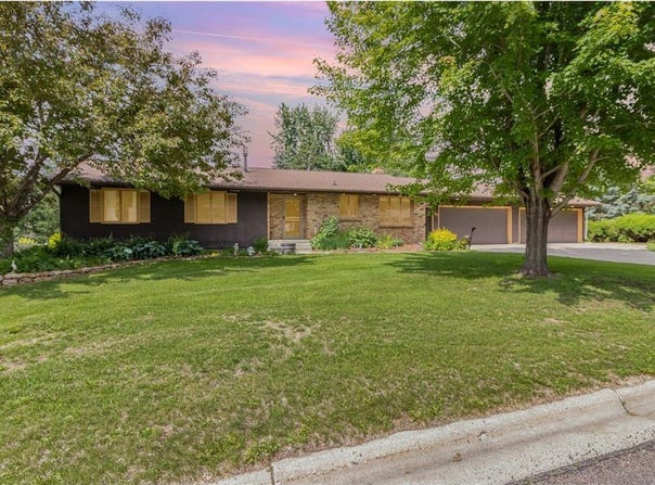 141 Coventry Rd, Le Sueur, MN 56058