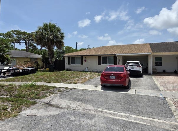 4732 Chariot Circle, Greenacres, FL 33463