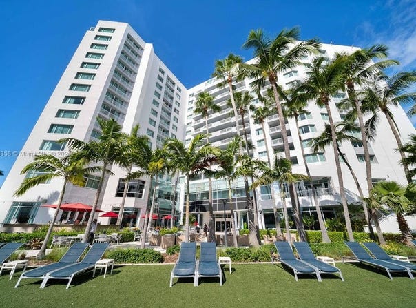 2670 E Sunrise Blvd, Fort Lauderdale, FL 33304