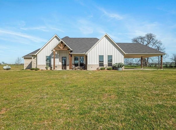 939 Graham Grove Road, Collinsville, TX 76233