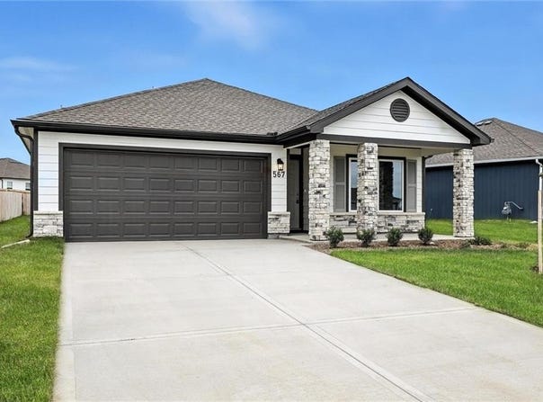 843 N Pear Street, Gardner, KS 66030