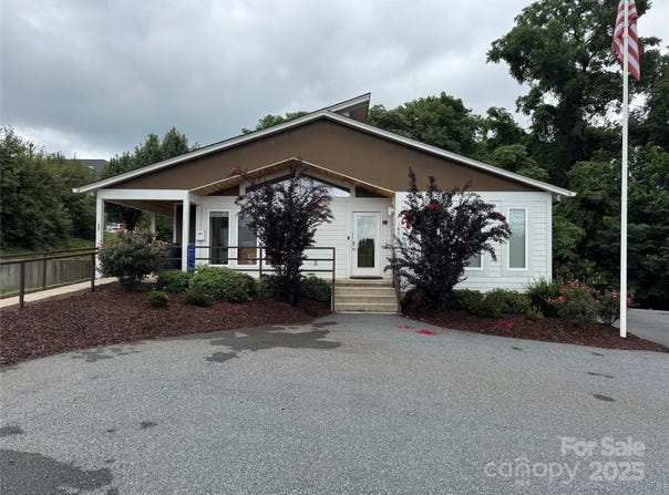 147 E Court Street, Rutherfordton, NC 28139