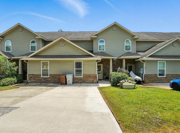 1766 Sound Haven Court, Navarre, FL 32566
