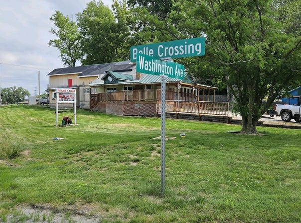 2810 WASHINGTON Avenue, Vincennes, IN 47591
