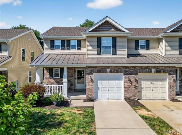 1317 New Charter Lane, O'Fallon, MO 63366