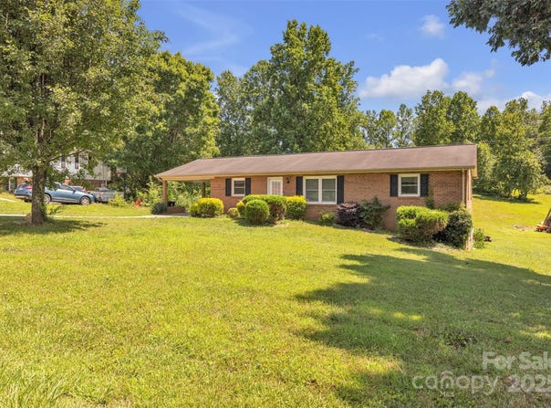 369 Birch Circle Drive, Hudson, NC 28638