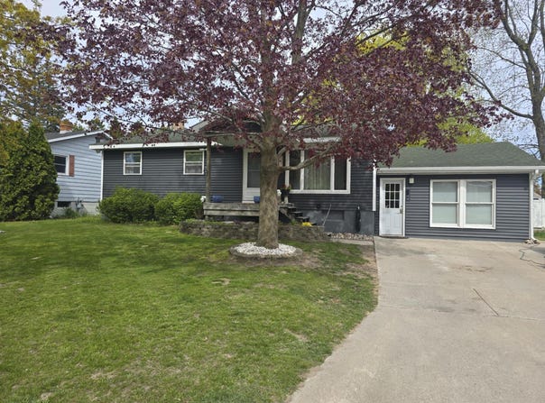 241 N Lawn Street, Alpena, MI 49707