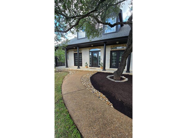 713 OAKWOOD LN, Dripping Springs, TX 78620