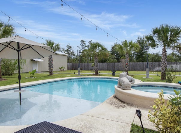 490 Quail Hollow Boulevard, Chipley, FL 32428