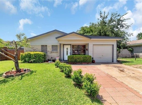 712 Ridgecrest Drive, Lewisville, TX 75067