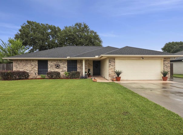 7620 Barryknoll Lane, Port Arthur, TX 77642