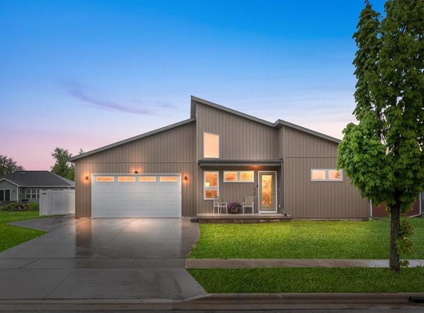 420 Sandmar Drive, Ripon, WI 54971