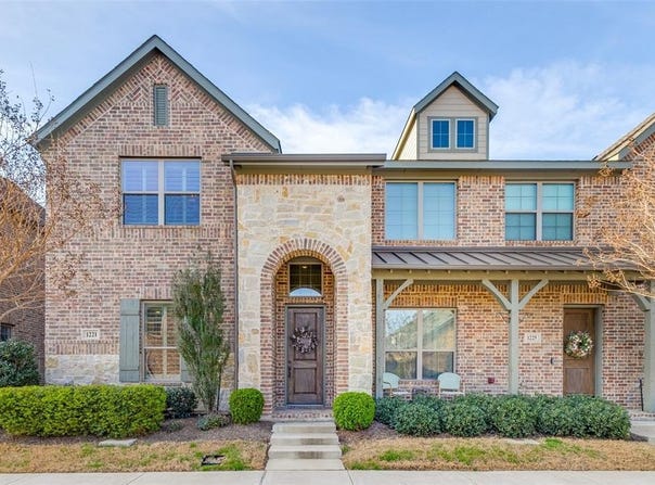 1221 Casselberry Drive, Flower Mound, TX 75028