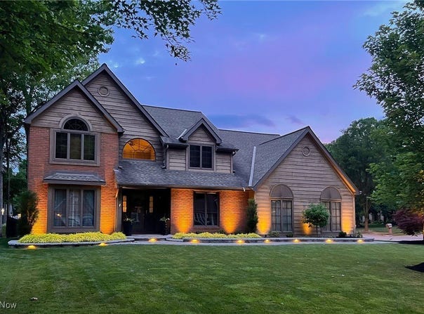 5502 Quail Run, North Olmsted, OH 44070