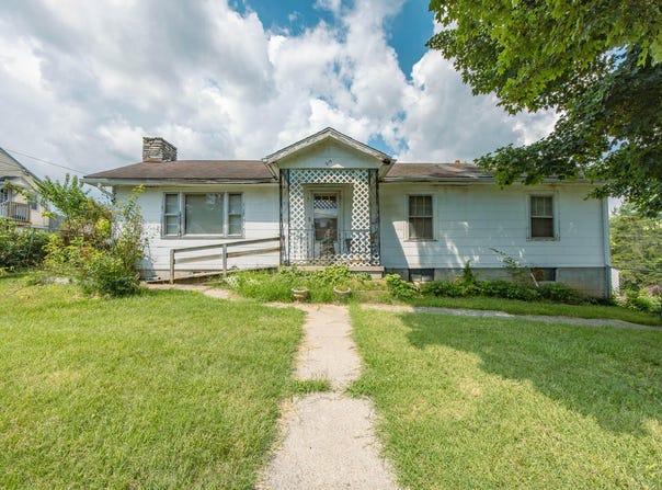 215 Harmon Street, Paris, KY 40361