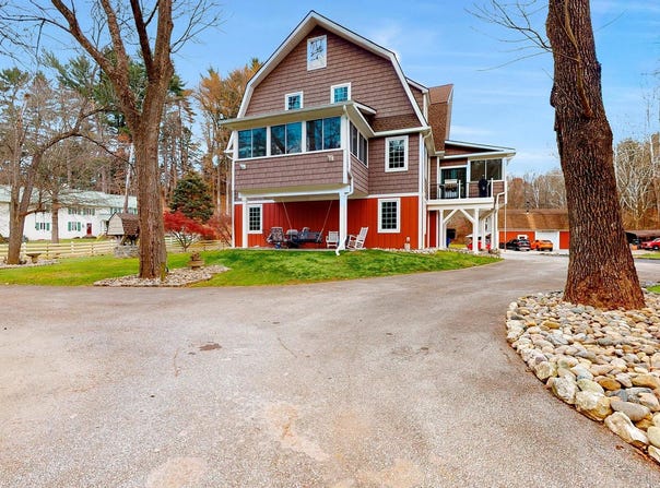 901 CRUM CREEK, BROOMALL, PA 19008