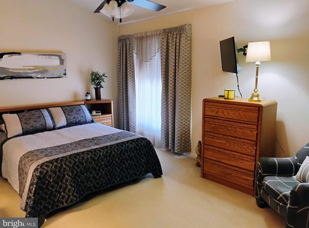 153 RIVER BEND PARK, LANCASTER, PA 17602