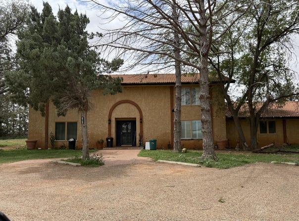 1614 Cactus Drive, Levelland, TX 79336