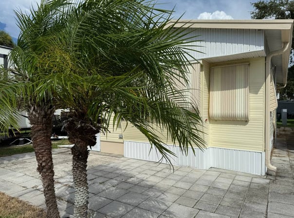 751 10th St E, Palmetto, FL 34221