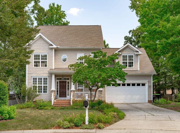 100 Summit Wood Court, Holly Springs, NC 27540