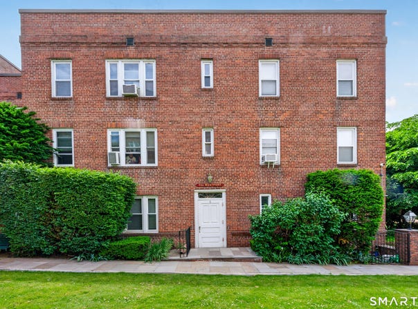 70 Strawberry Hill Avenue, Stamford, CT 06902