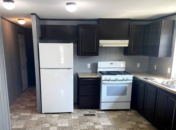 26131 Dequindre Rd., Madison Heights, MI 48071