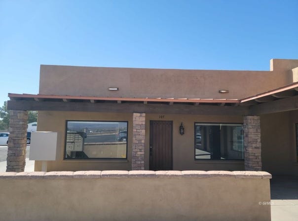 1491 W Thatcher Blvd, Safford, AZ 85546