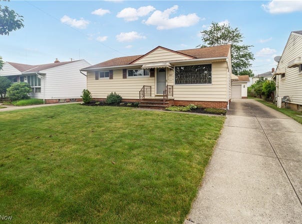 3307 Dellwood, Parma, OH 44134