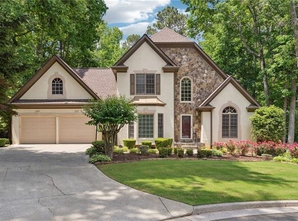 936 Bramble Oak Court, Powder Springs, GA 30127