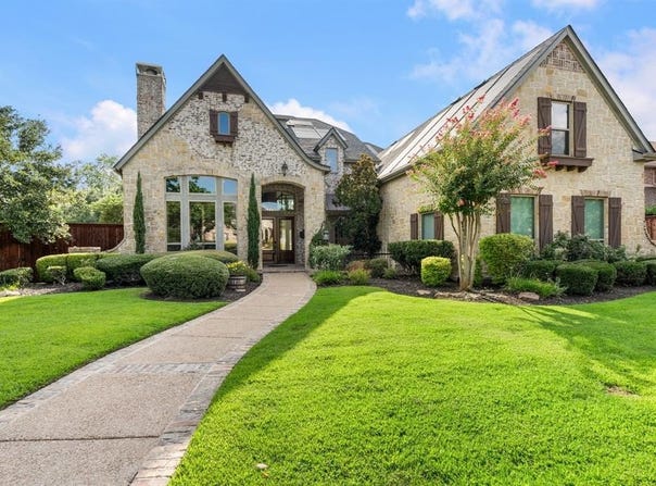 1218 Sir Malory Lane, Lewisville, TX 75056
