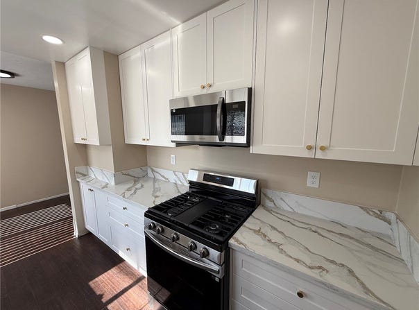 256 Euclid Place, Upland, CA 91786