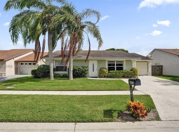 5451 Chicory Ln, Lake Worth, FL 33463