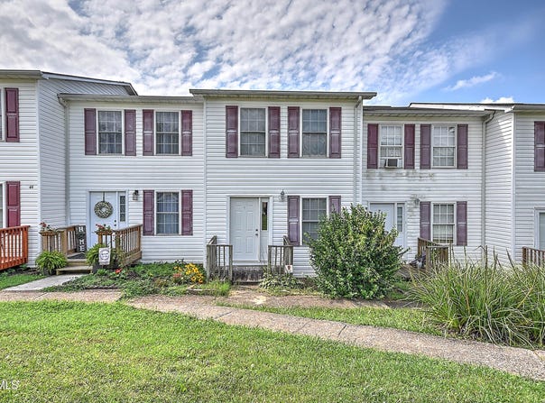 44 Tulip Grove Circle, Bristol, TN 37620