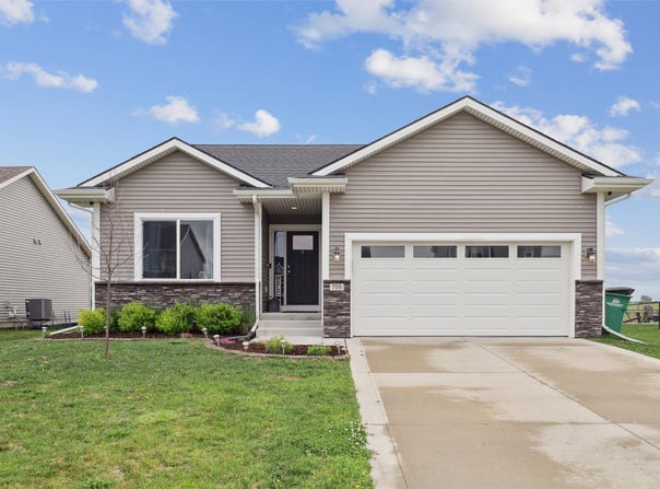 705 Lincoln Street NE, Bondurant, IA 50035