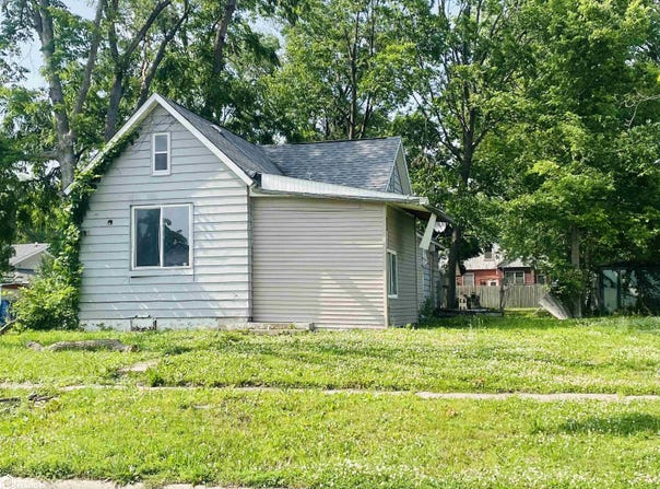 2637 Avenue I, Fort Madison, IA 52627