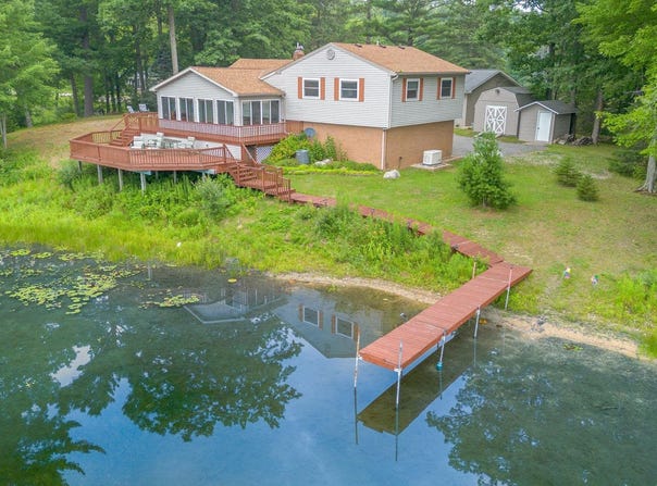 2350 Deer Lake, Harrison, MI 48625