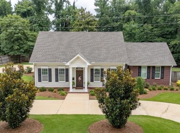 1114 Belledeer Dr., Tupelo, MS 38804