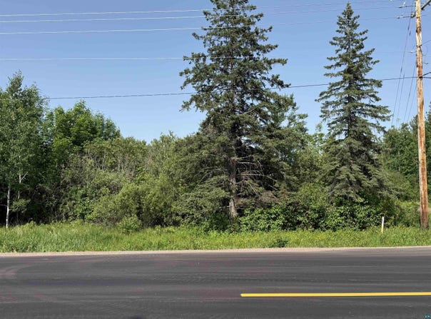 Ellis Ave, Ashland, WI 54806